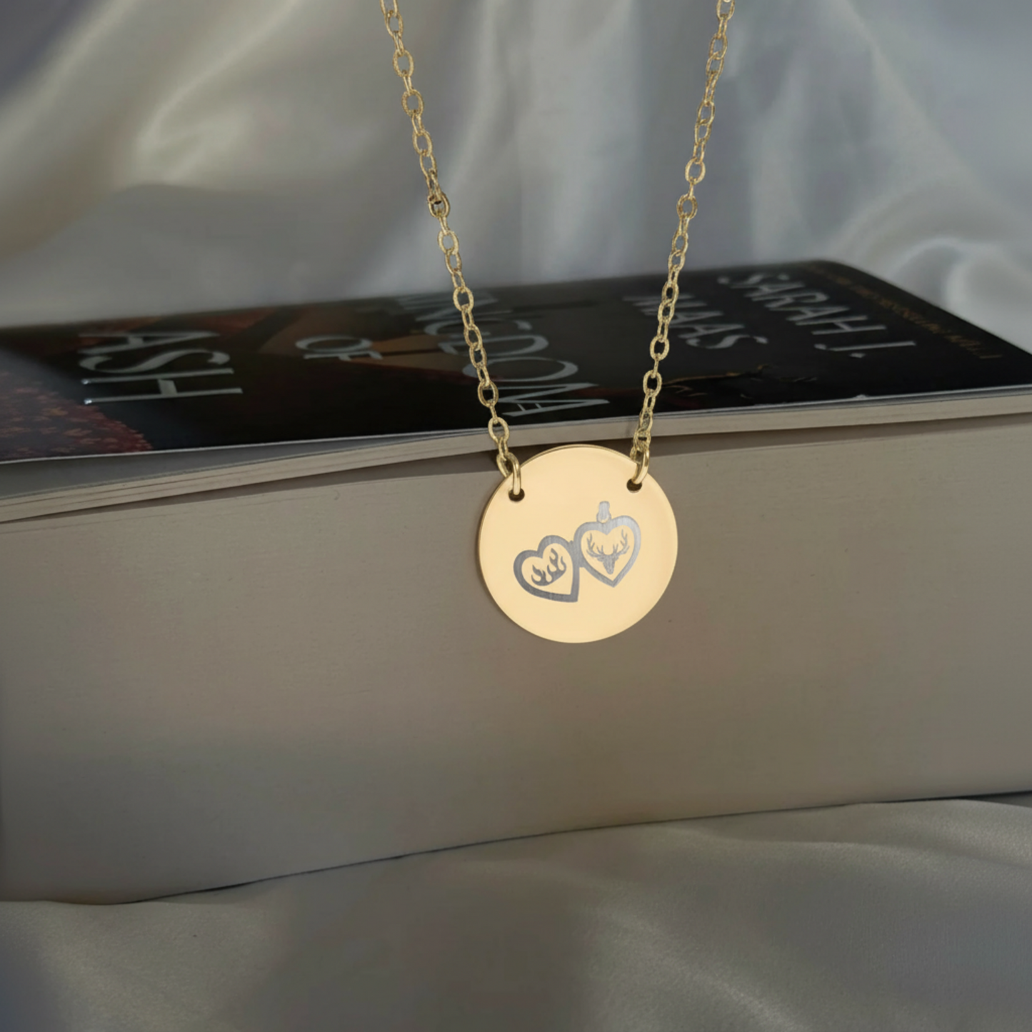 Terrasen Hearts Circle Necklace