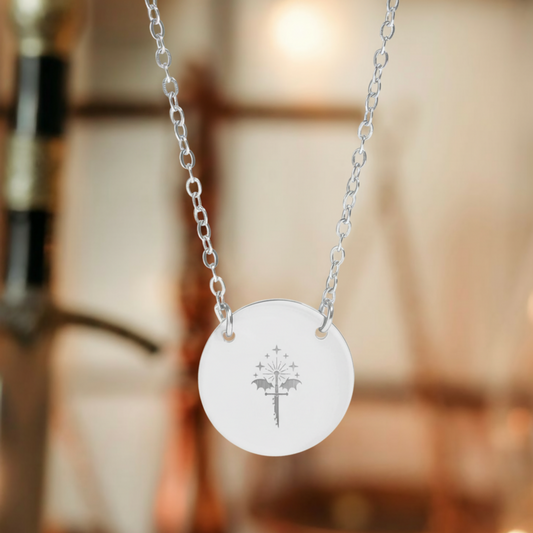 Terrasen Queen Blade Circle Necklace