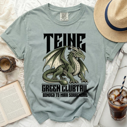 Teine shirt with green dragon graphic and text "Green Clubtail" and "Bonded to Mira Sorrengail".