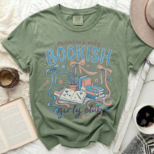 Member's Only Bookish Girly Club Tee in Moss