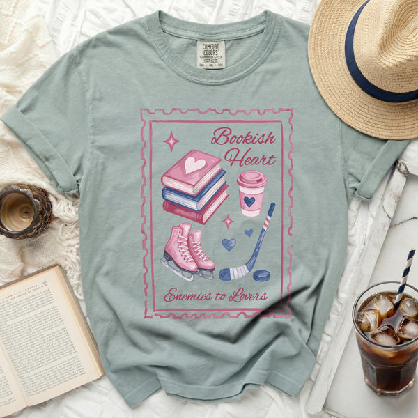 Bookish Heart Enemies to Lovers Tee in Bay