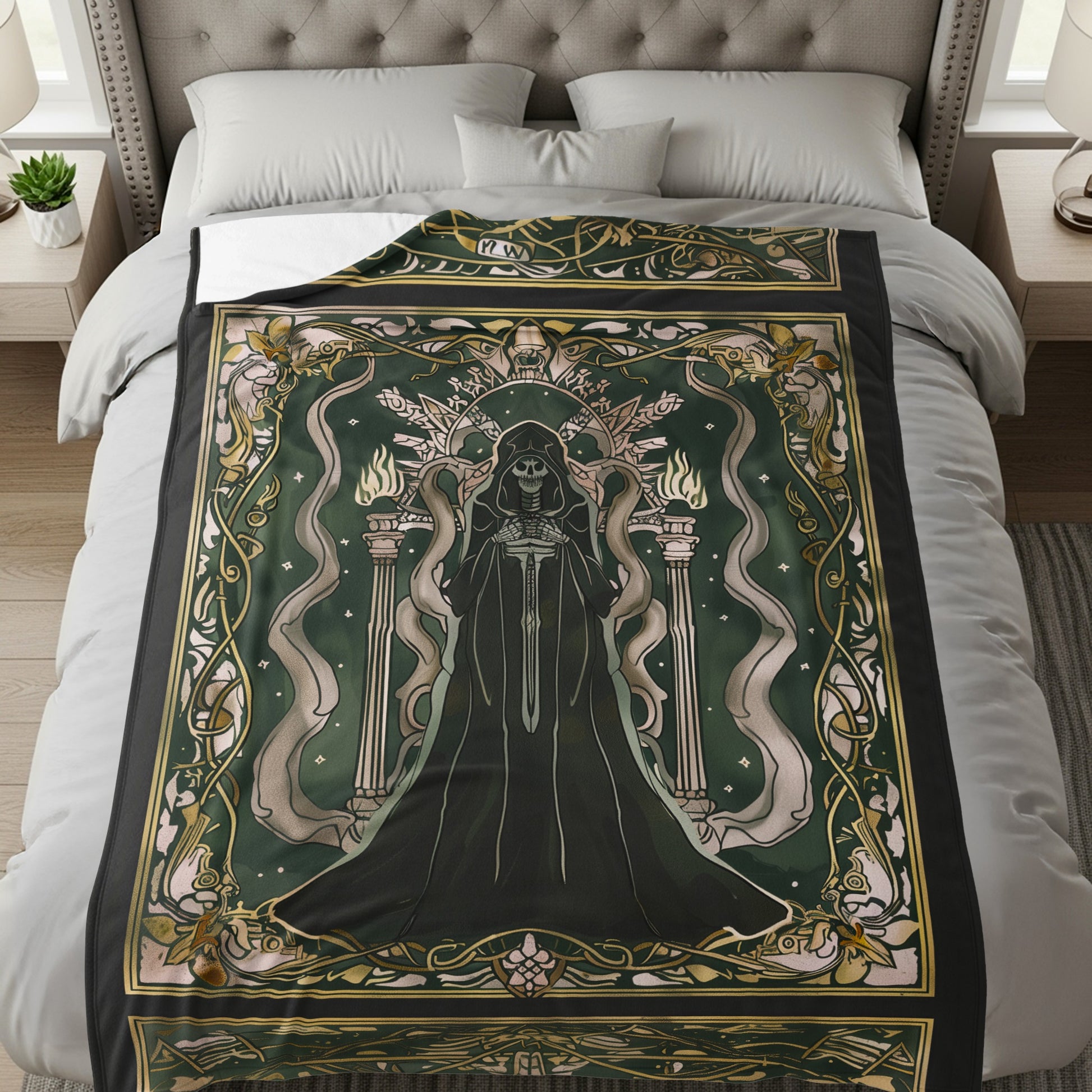 Mysterious Gothic Queen Art Patterned Blanket
