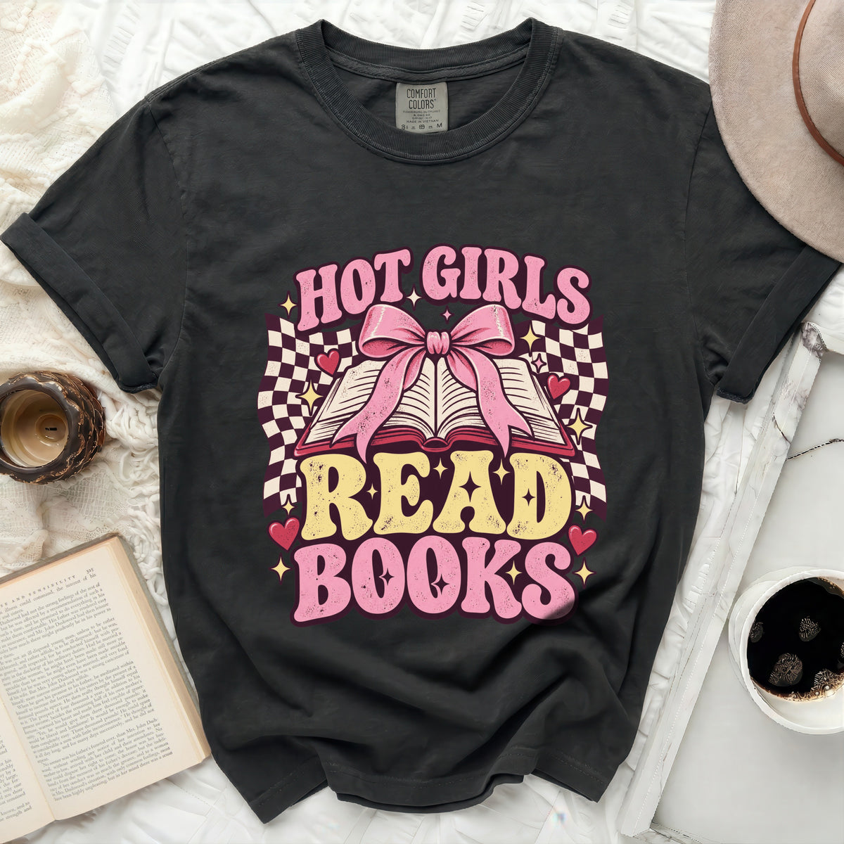 Black Comfort Colors t-shirt with "Hot Girls Read Books" graphic.