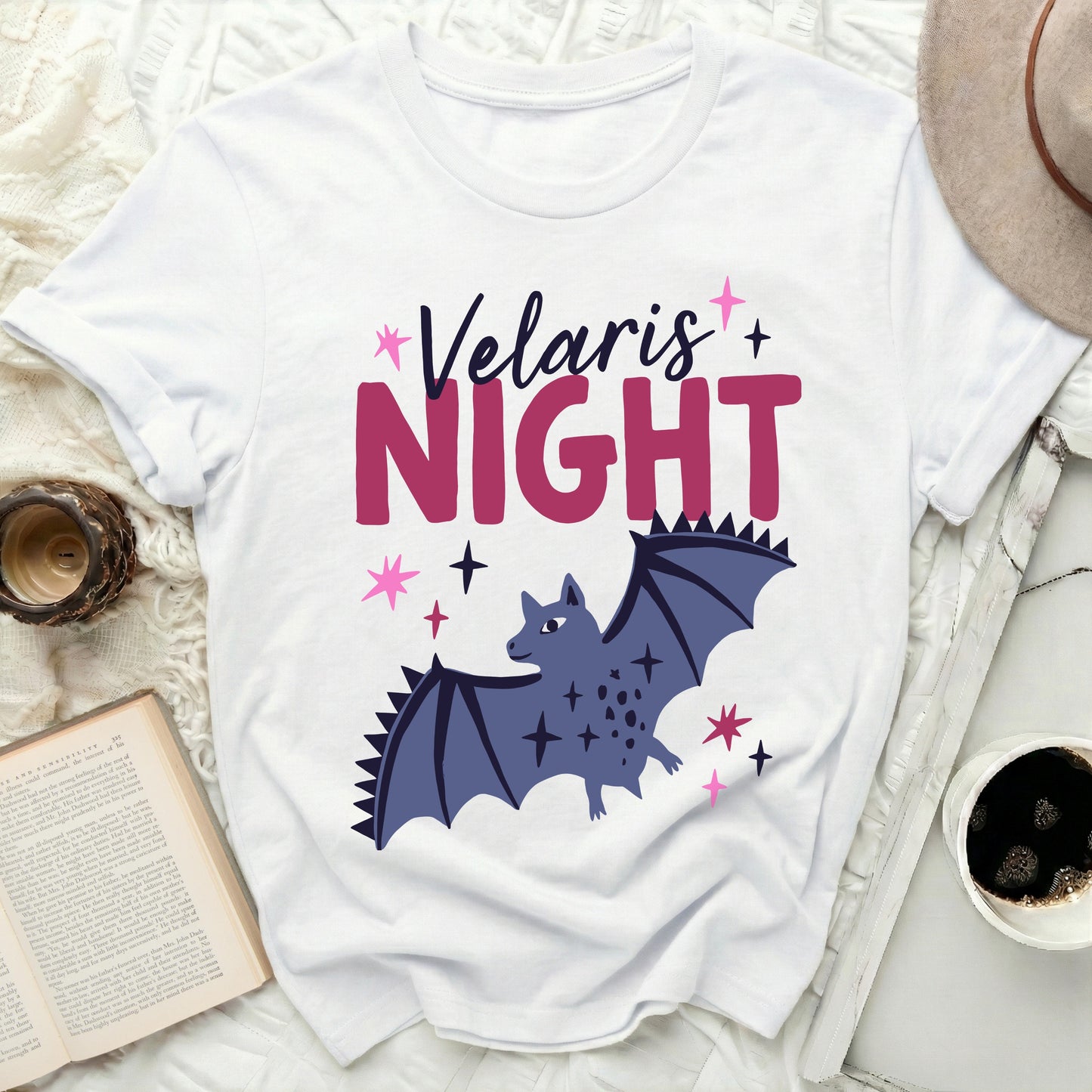 Velaris NIGHT Bat Stars Design White product type
Velaris, Night, Bat, Stars, Fantasy, ACOTAR, Bookish, Book Lover, Fae, SJM, Reading, White Shirt, Graphic Tee, Aesthetic, Mystical, Celestial, Cute Bat, Indie, Dark Fantasy, Magic