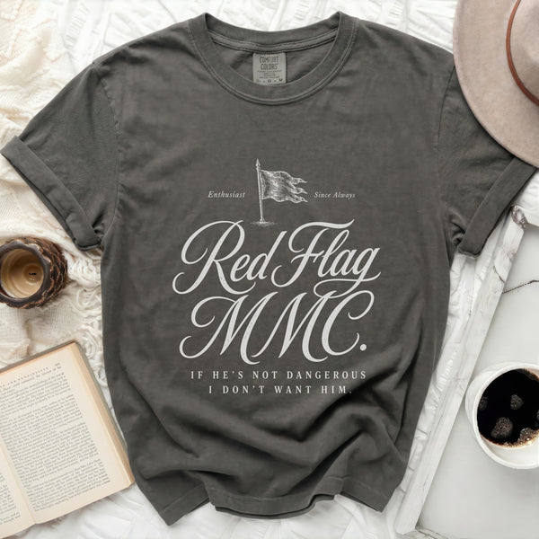 Red Flag Enthusiast Tee in Pepper