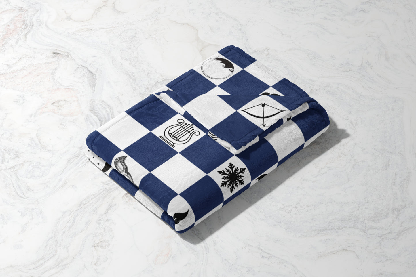 Cozy Blue and White Plaid Pattern Blanket