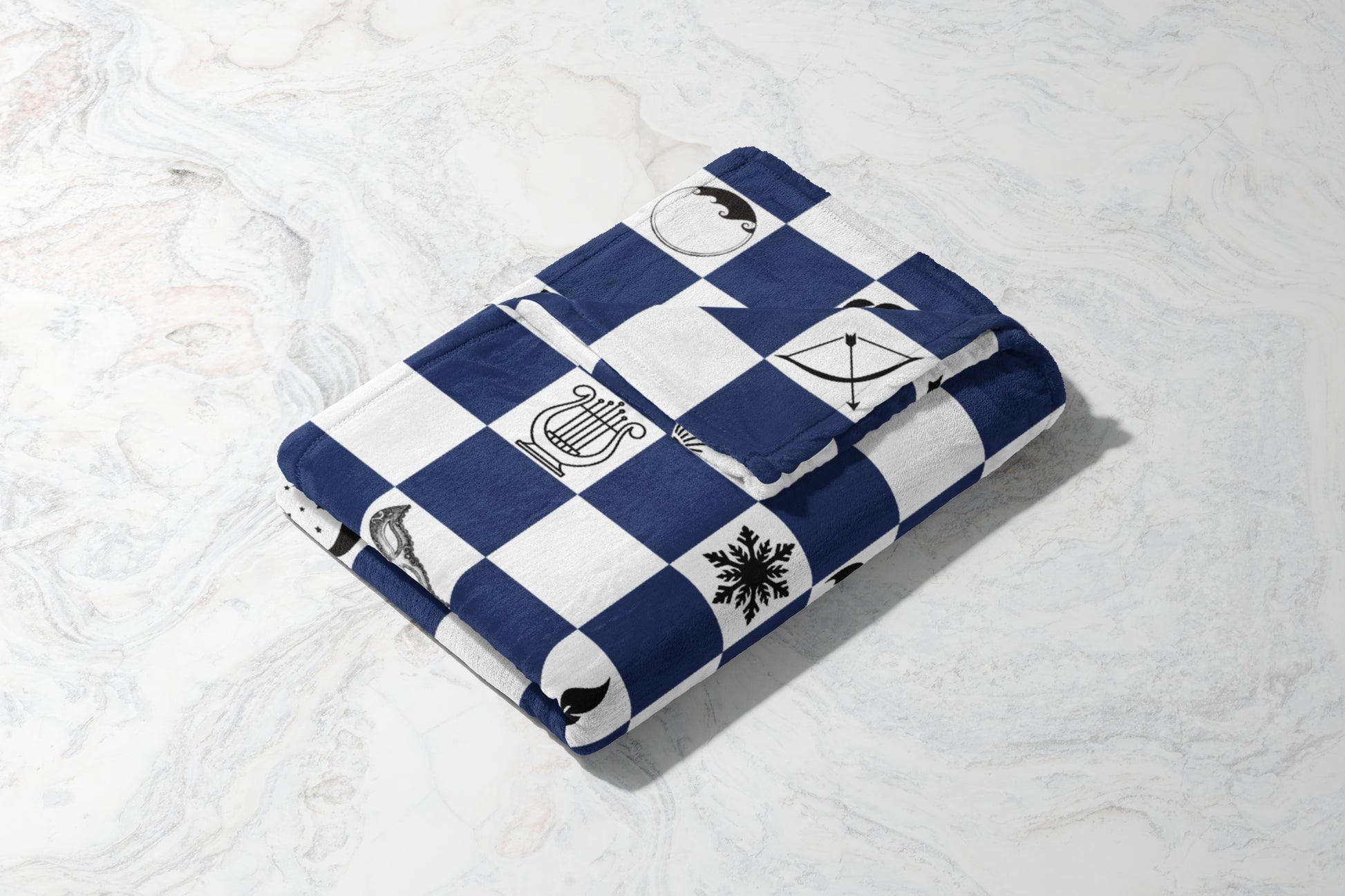 Cozy Blue and White Plaid Pattern Blanket