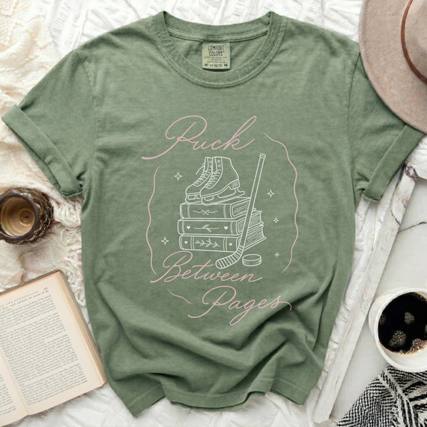 Puck Between Pages Tee in Moss