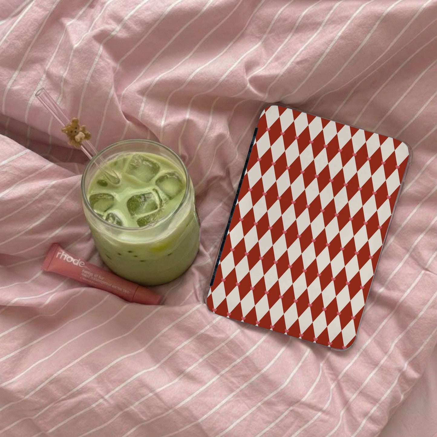 Red and White Diamond Pattern Tablet Case