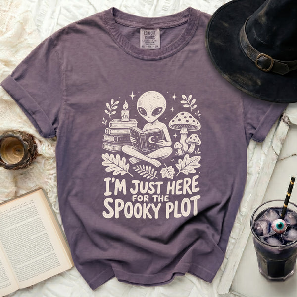Spooky Plot Tee in Grape