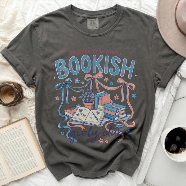 Member's Only Bookish Girly Club Tee in Pepper