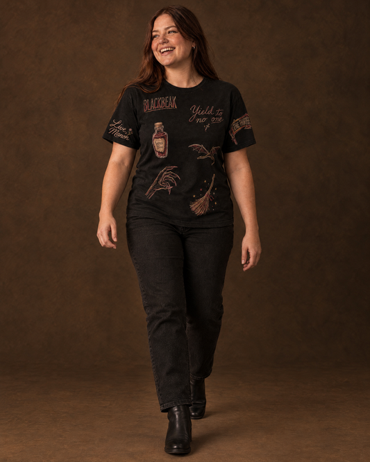 Manon and the Thirteen Doodles Tee, full length