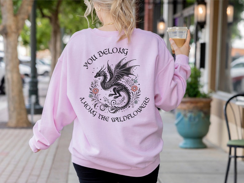 🌸 "You Belong Among the Wildflowers" Manon Blackbeak Sweatshirt 🌸