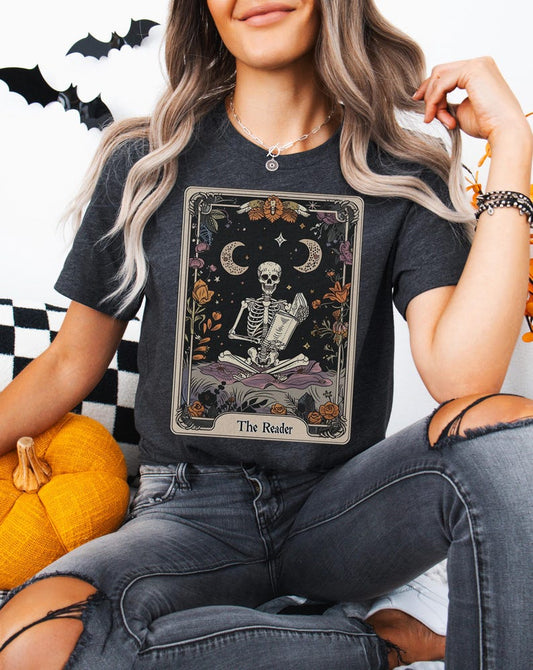 🔮 The Reader – Tarot Card Skeleton T-Shirt