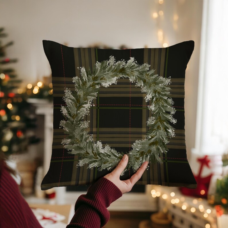 Green Wreath Pillow